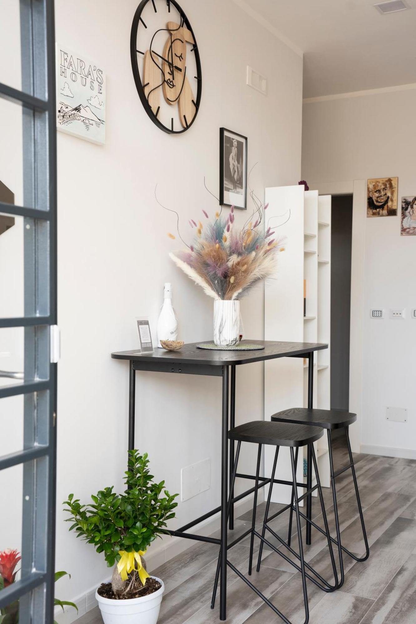 Fara's House Couette-café *